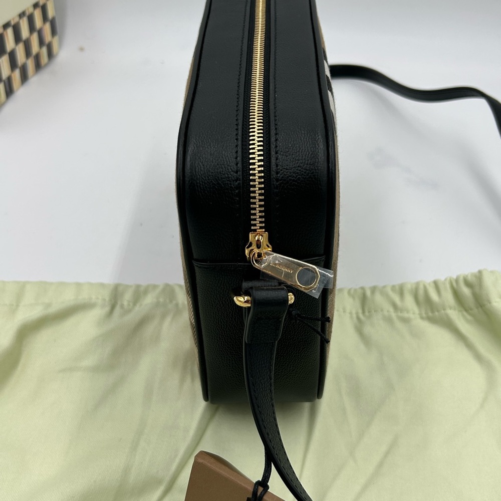 Women's Burberry check, canvas, and leather camera bag made in Italy - Picture 6 of 14